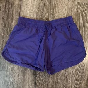 COLUMBIA ATHLETIC SHORTS